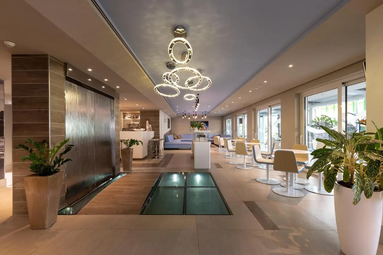 ***  Hotel Petronio Riccione Olaszország