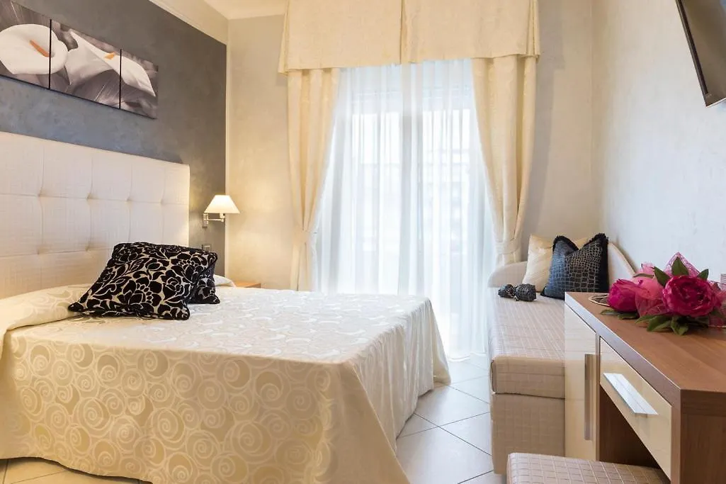 ריצ'יונה Hotel Petronio